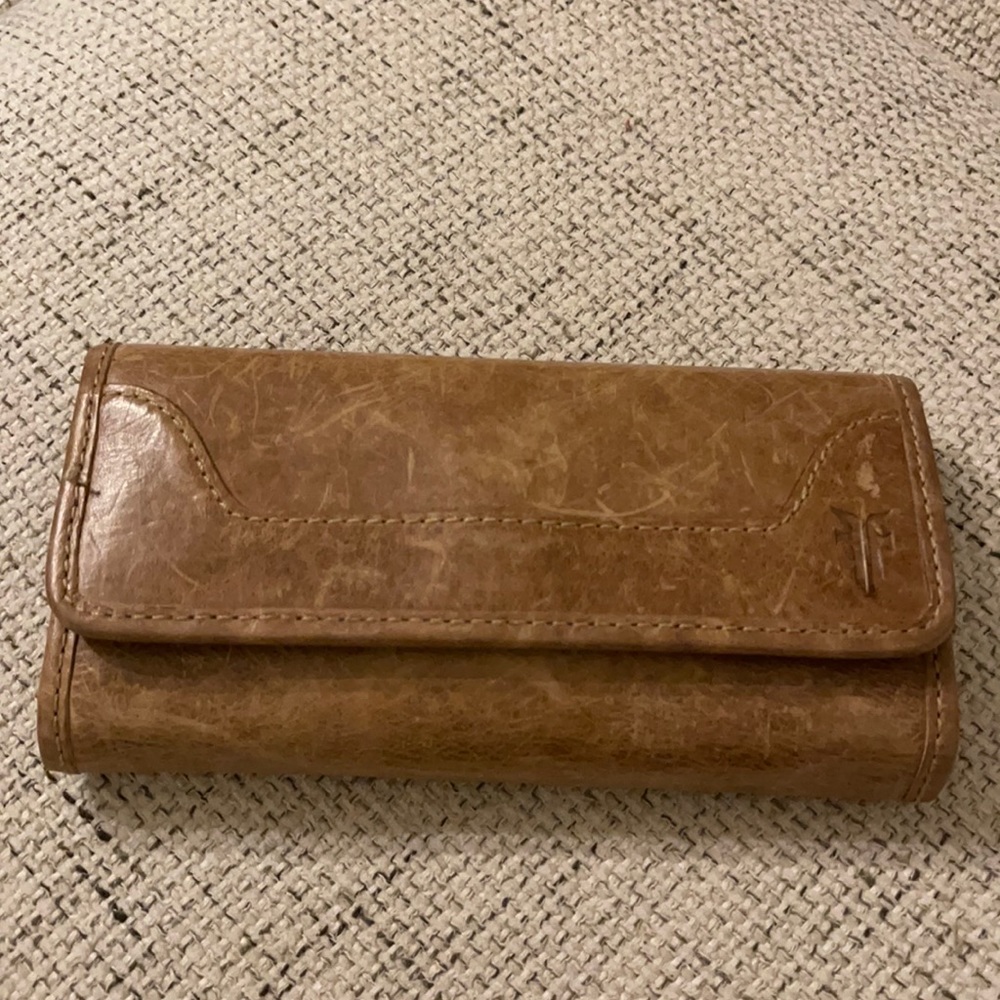 Frye wallet 7.5”Wx4”H brown